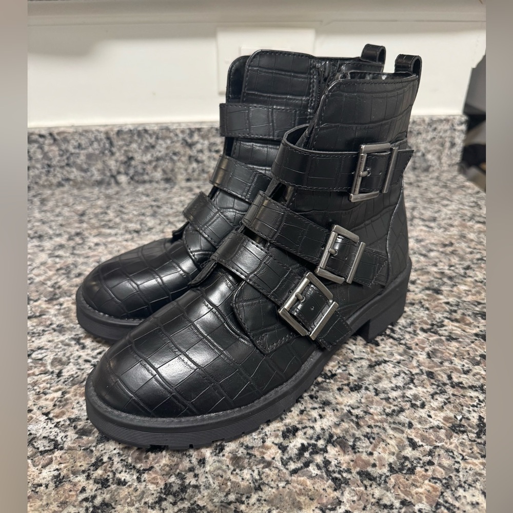 Arizona Jean Co. Croc Buckle Booties - Picture 2 of 6